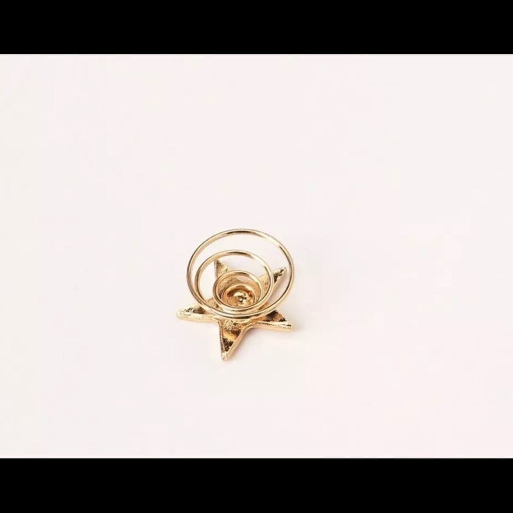 ‎GOLD STAR HEADDRESS HAIR PINS - Picture 2 of 3